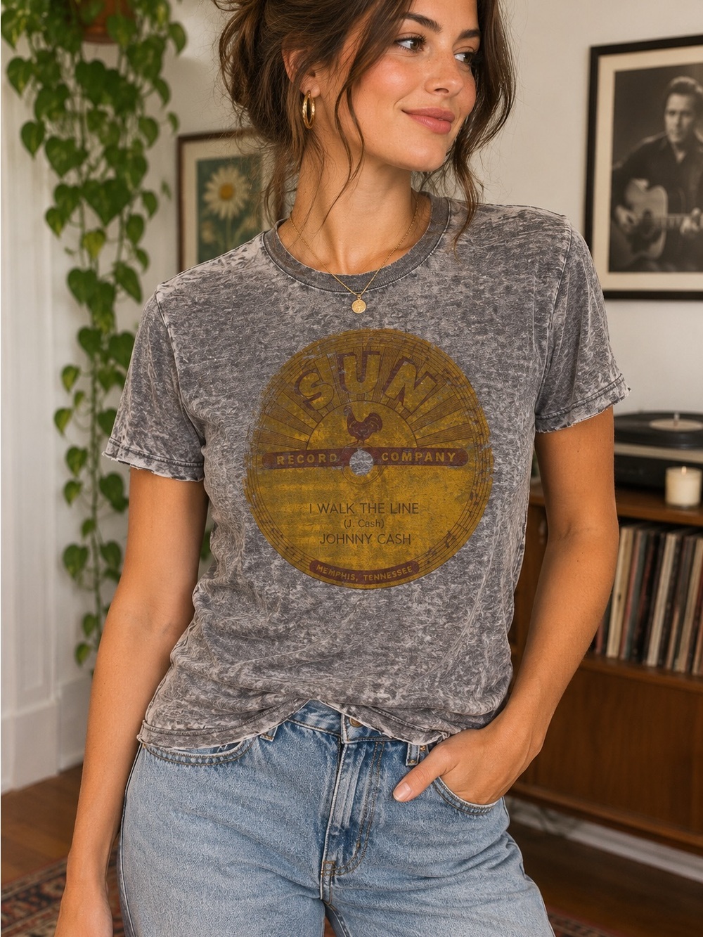 Vintage-Inspired Gray Graphic Tee with Yellow Record Johnny Cash